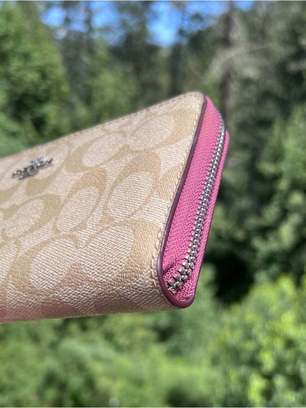 COACH Wallet Wristlet Credit Card Holder Zip-Around Wallet Khaki/Pink AUTHENTIC - Picture 4 of 11